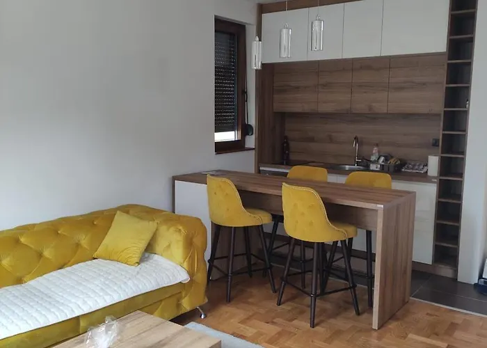 Zlatiborski Konaci K32 زلاتيبور