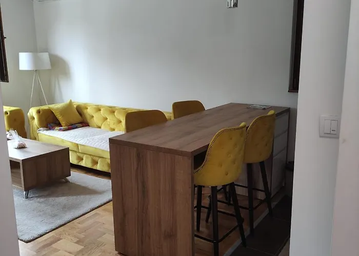 Zlatiborski Konaci K32 شقة